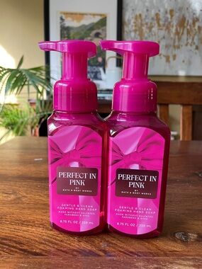 2 B&BW Perfect in Pink NWT New Hand Foaming Hand Soap (discontinued)
